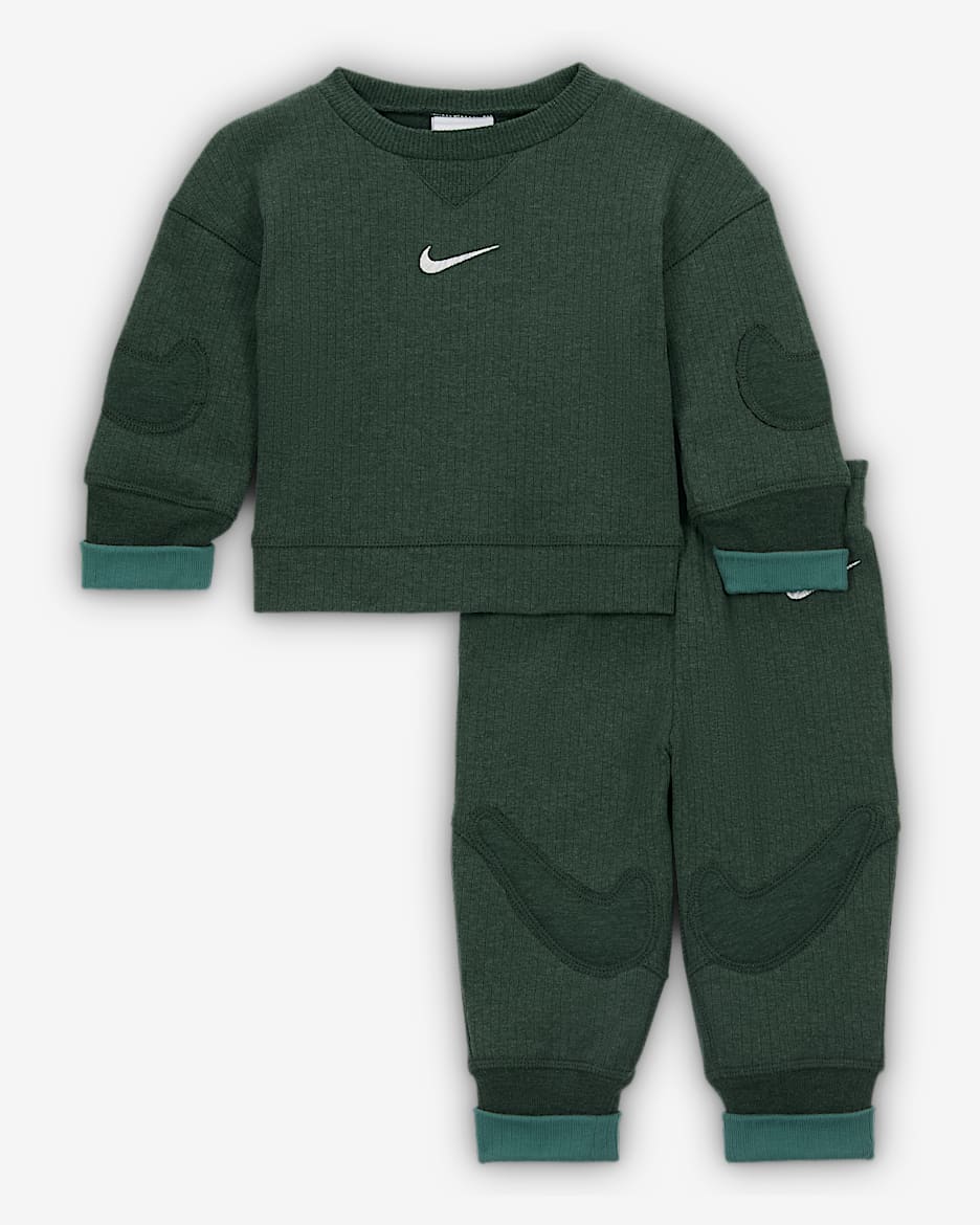 Nike tracksuit 2pc offers set